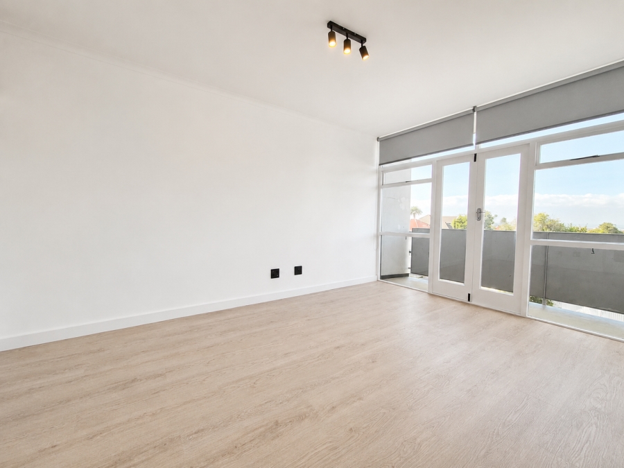1 Bedroom Property for Sale in Wynberg Upper Western Cape